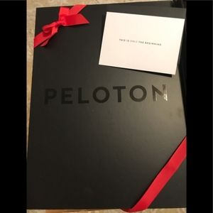 Rare Peloton Gift Set New In Box